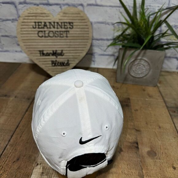 Nike Golf Heritage86 Performance Logo Adjustable Hat - White - Picture 6 of 8